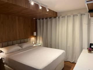 Capital 307 - Sala, Cozinha e Quarto com Banheiro - 0