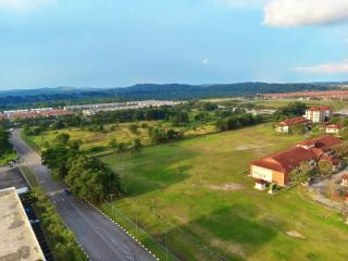 TeddyBear in Da House -8 min to DesaruBeach, 3BR-8pax,2CP I Netflix & Coway - 5