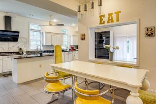 Stay Near DC! Group Getaway with Easy Metro Access - 3