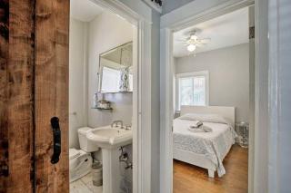 Cozy Apt Near GasLamp - 1