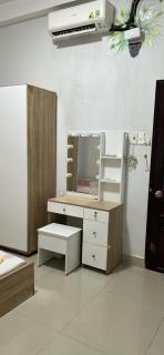 Travelers and Local - 3