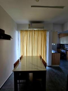 Crescent Luxe Stays - 3