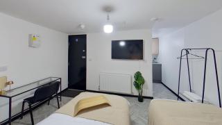 LowLoft Studio Flat - 9