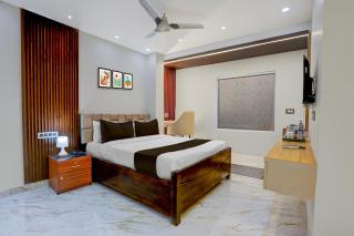 Super Townhouse Puri Bypass Crossway Formerly Hotel Pratee Heights - 1