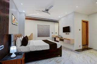 Super Townhouse Puri Bypass Crossway Formerly Hotel Pratee Heights - Bālianta - 1