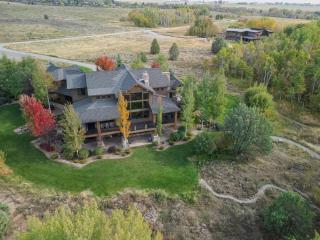 Spring Shores Lodge - Luxury Mountain Experience! - 3