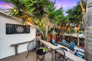 Designer Oasis with Hot Tub Firepit BBQ Sleeps 6 - 5