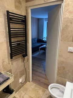 Christmas Market Cozy 1 bedroom and 1 convertible - 5