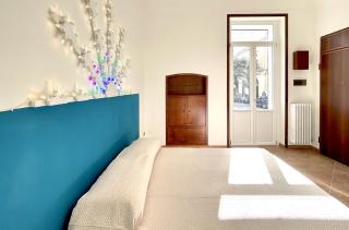 PHILIA APARTMENT by ShRent - 5