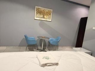 Stadium Haven Hotel - 5