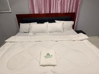 Stadium Haven Hotel - 1