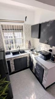 Elroihomes kyanja - 1