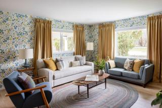 Charming Farmhouse Scenic Views on Working Farm - 0