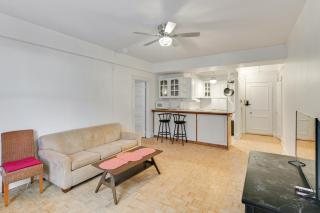 Walk to Boston Common Bright Apt with Rooftop Deck - 8