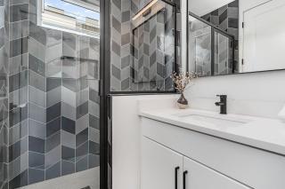 Rhythm Row - Rooftop Hot Tubs - Mins to Broadway - 3