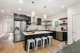 Hurst House - 4 Stylish Homes - Mins to Germantown - 8