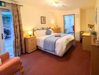 Hollybank - ensuite room & use of large shared kitchen - 6