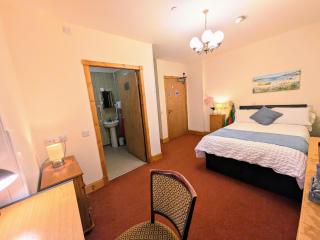 Hollybank - ensuite room & use of large shared kitchen - 9