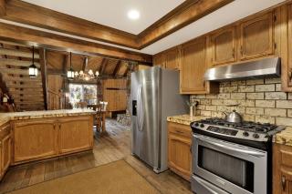 Crystal Pines at Big Bear Lake Walk to Boulder Bay Park Family-Friendly Retreat - 2