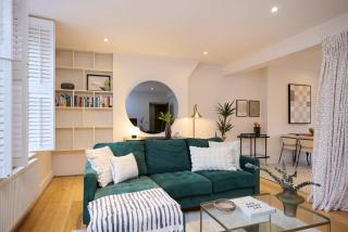 Brick Lane Duplex Styled Living in the Heart of Shoreditch - 3