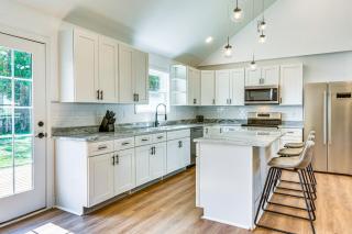 Less Than 1 Mi to Downtown Pensacola Quiet Home with Yard - 7