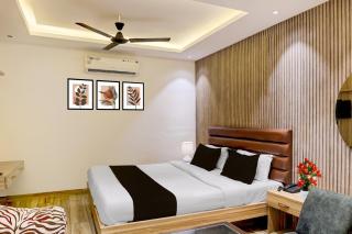 Townhouse Mohali Bus Terminal Formerly Hotel Hm Crystal - 9