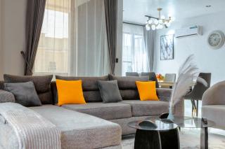 EndlessLight Sea & City View Suite - 6