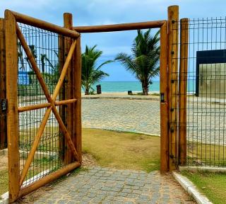 Refúgio Amarelo na Praia da Espera - 9