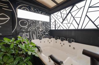 Panoramic Rooftop - Jacuzzi & Balcony - 8