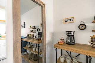 Renegade 236 - 3 minute walk to FSU - 2