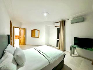 Modern and Cozy Beach Facing 2BR Apt in La Tulipe Complex, Tangier - 5