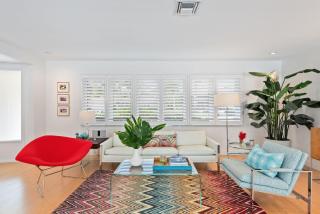 Modern, Luxurious Villa with Private Beach Access & Heated Pool - 8