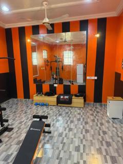 Menson Mansion - Your home away from home - 9