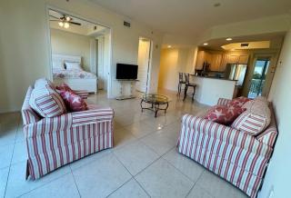New Bright Condo 1mi to Beach with Laundry - 0