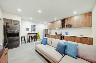 Palm Beach Sea La Vie Suites - 9