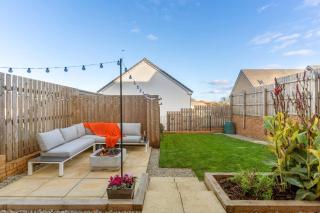 Stylish home with garden and firepit - Bickland View - 8