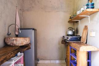 Amed Sari Beach Guesthouse - 8