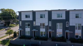 Sparkly Boots and Pink Floors Great Location - 9