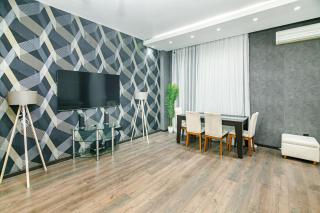 VIP Apartment Pramida Palace - 1