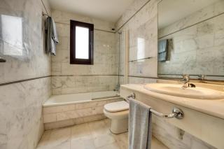 Spacious Villa Laurisilva - 4