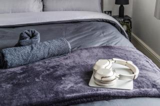 Stylish Two-Bed Apartment in Ashford - Ashford - 4