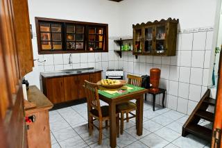 Vista Bela - Casa espaçosa e pertinho de tudo - 3