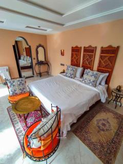 Fez Room - Traditional Moroccan Style - 3