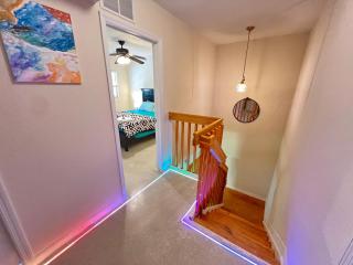 Queen with Private Dedicated Spa Bath - 3