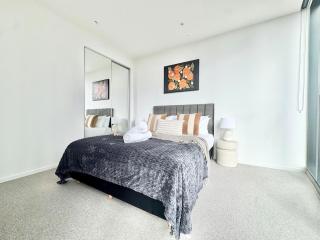 Glamorous 1BR Southbank home LV35#MSQ35 - 4