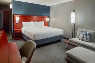Courtyard by Marriott Frederick - 5