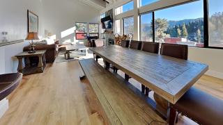 Large Spacious Upgraded 4 Bedroom Condo - 8