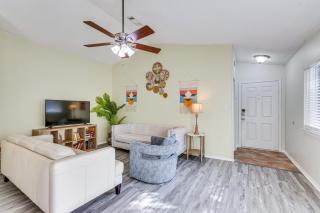 Patio and Yard Peaceful Getaway in Pensacola - 3