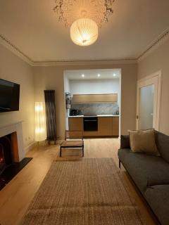 Cosy Coastal getaway 2 bed flat in Largs - 1