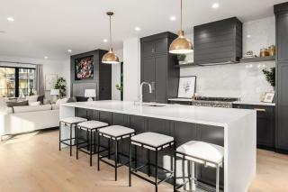 Luxury 4-Bedroom New-Build Short North Home with Private Rooftop Terrace - 8